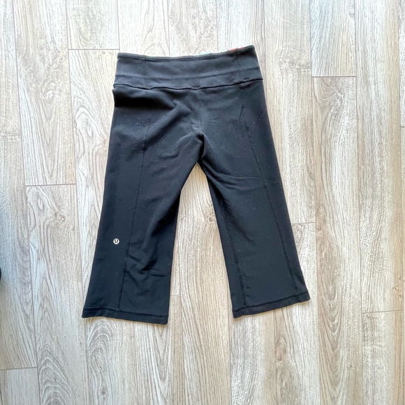 Lululemon Wunder Under Crop Size 4 Reversible - Picture 6 of 7